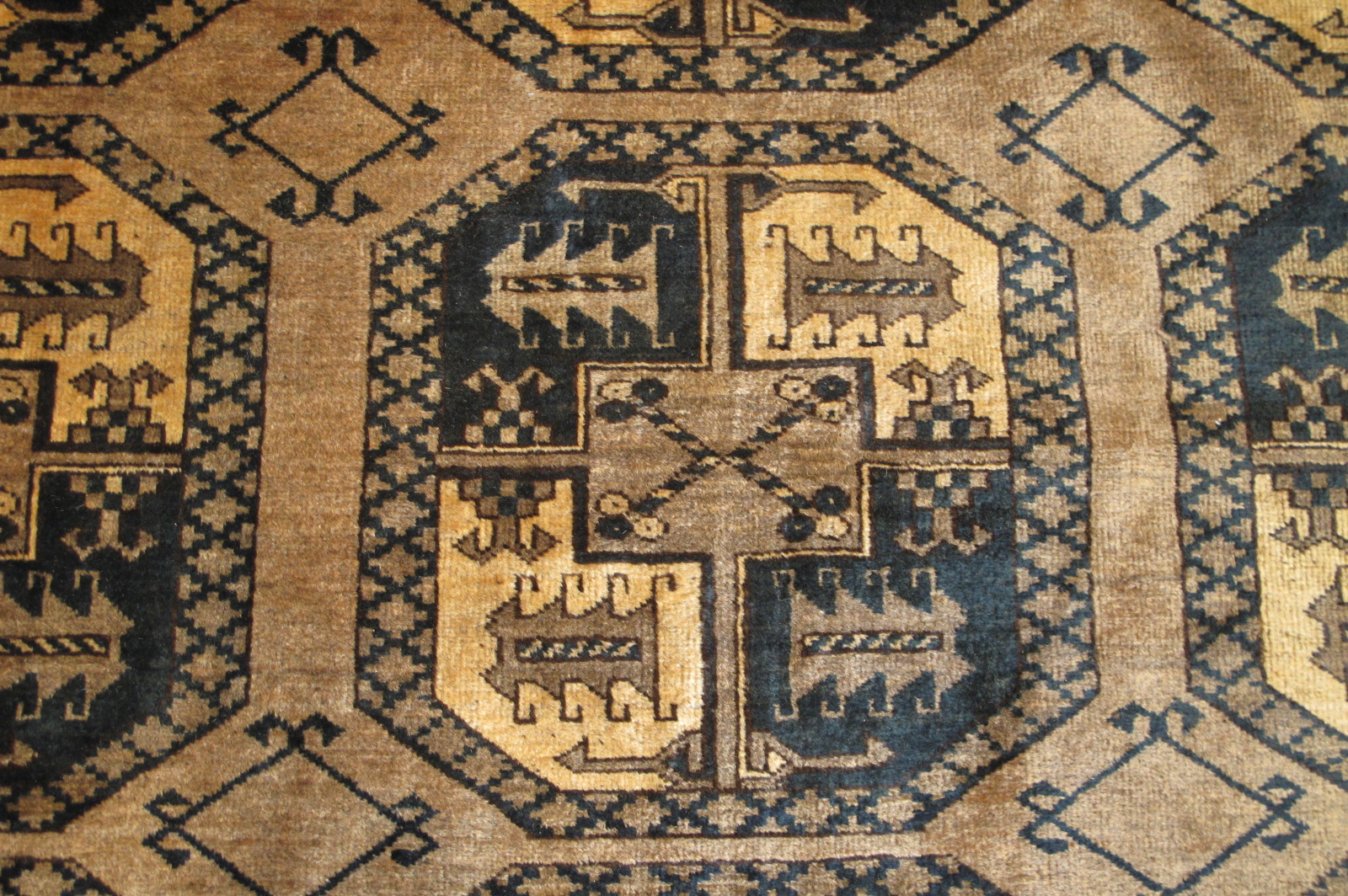 12790 semi antique turkoman ersari rug 8,6 x 11,6 (2)