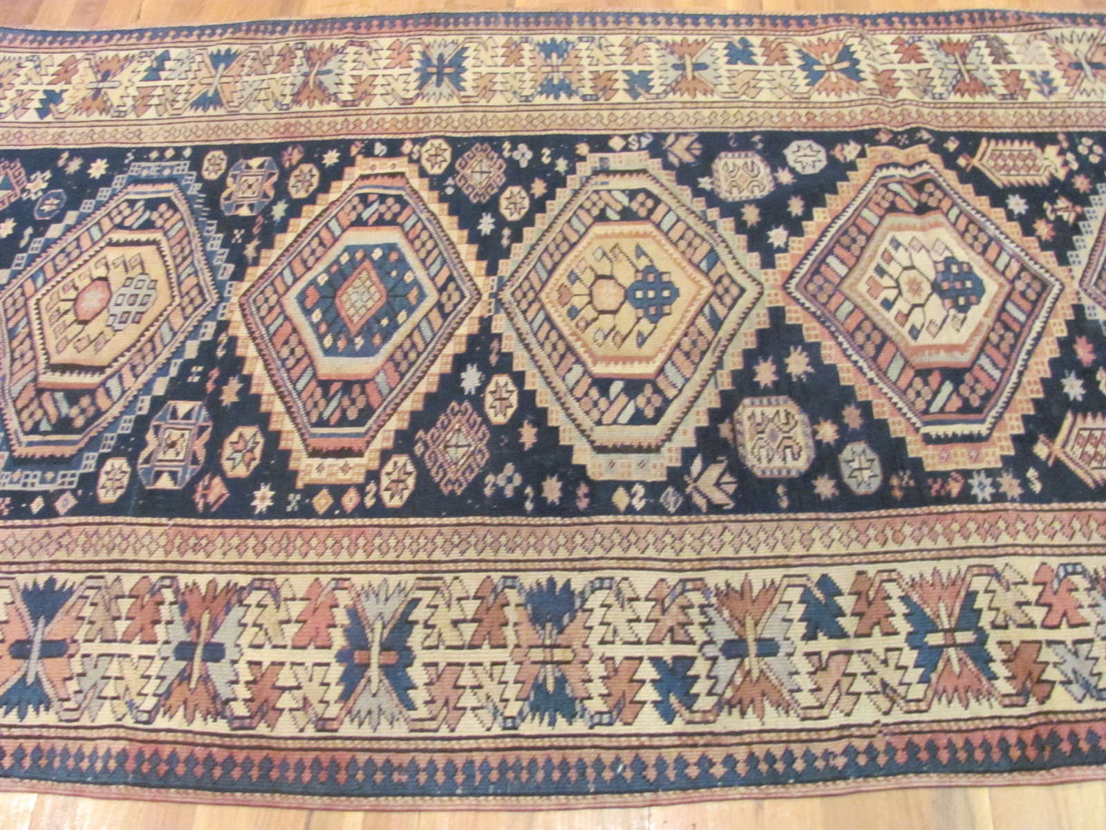24511 antique Caucasian Shirvan rug 4,2 x 8,9 -2