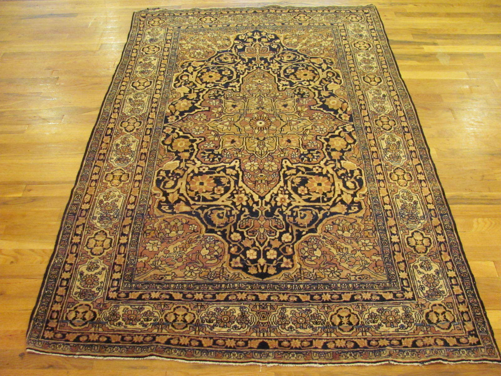 25056 antique Persian Kirman Lavar rug 4,4x6,7
