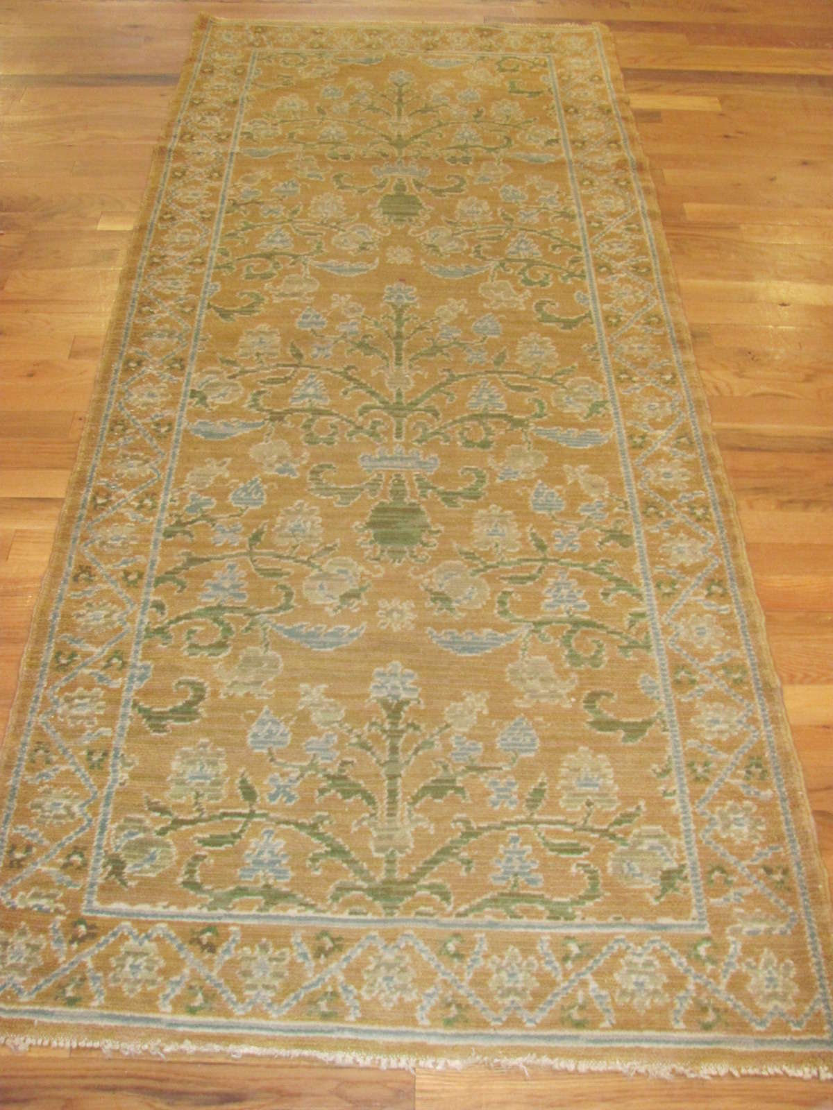 25096 Spanish rug 3,1 x 7,4